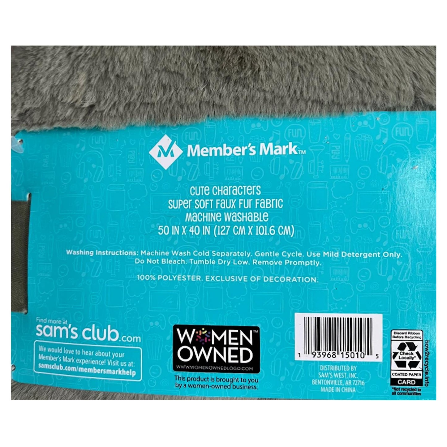 Member’s Mark Kid Faux Fur and Sherpa Green Dinosaur Hooded Throw 50 x 40