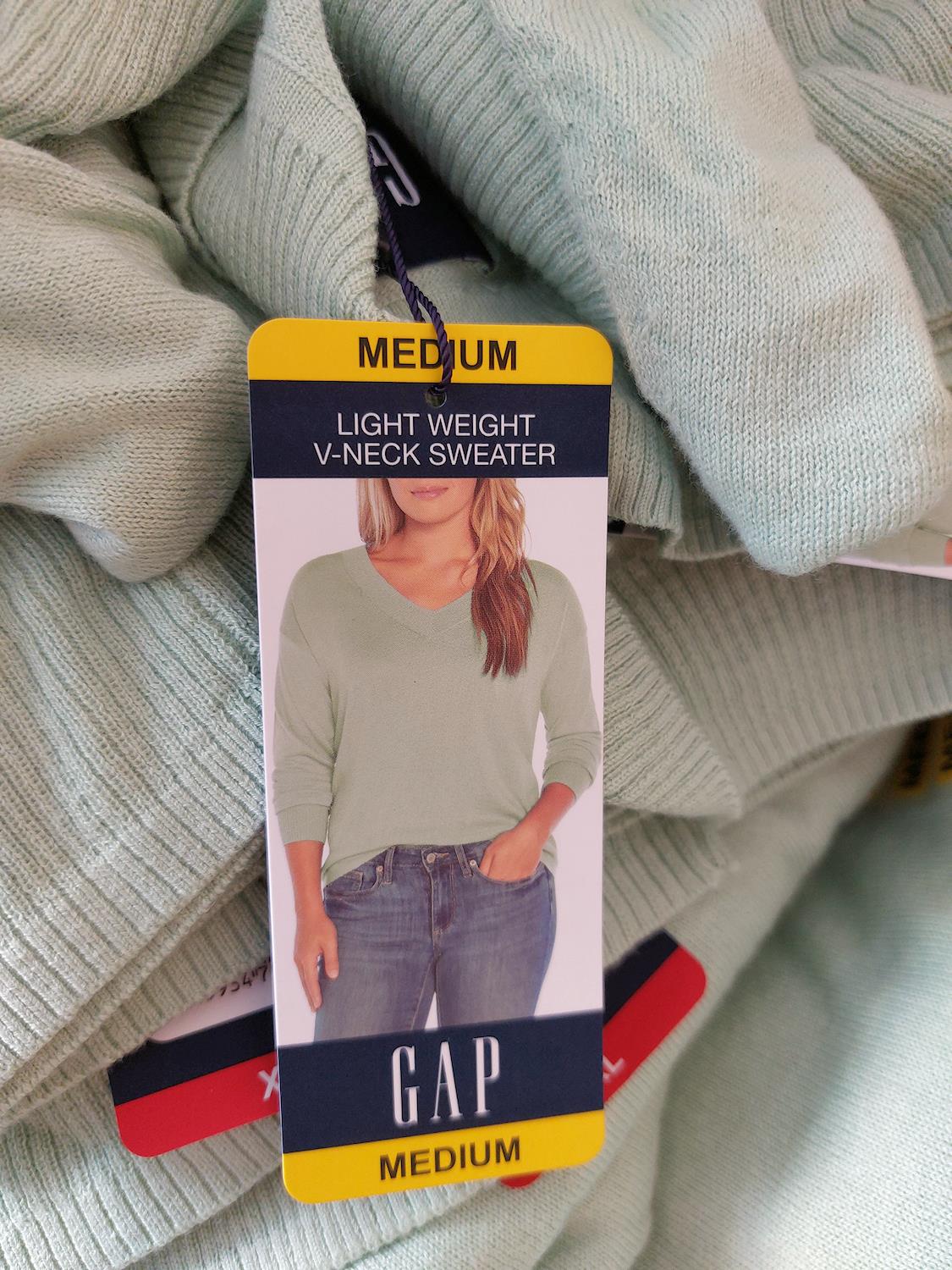 GAP Lightweight Women's V-Neck Sweater Choose Color Size