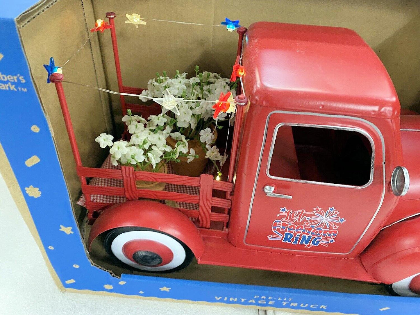 Member’s Mark Pre-Lit Vintage Truck 4th Of July Let Freedom Ring