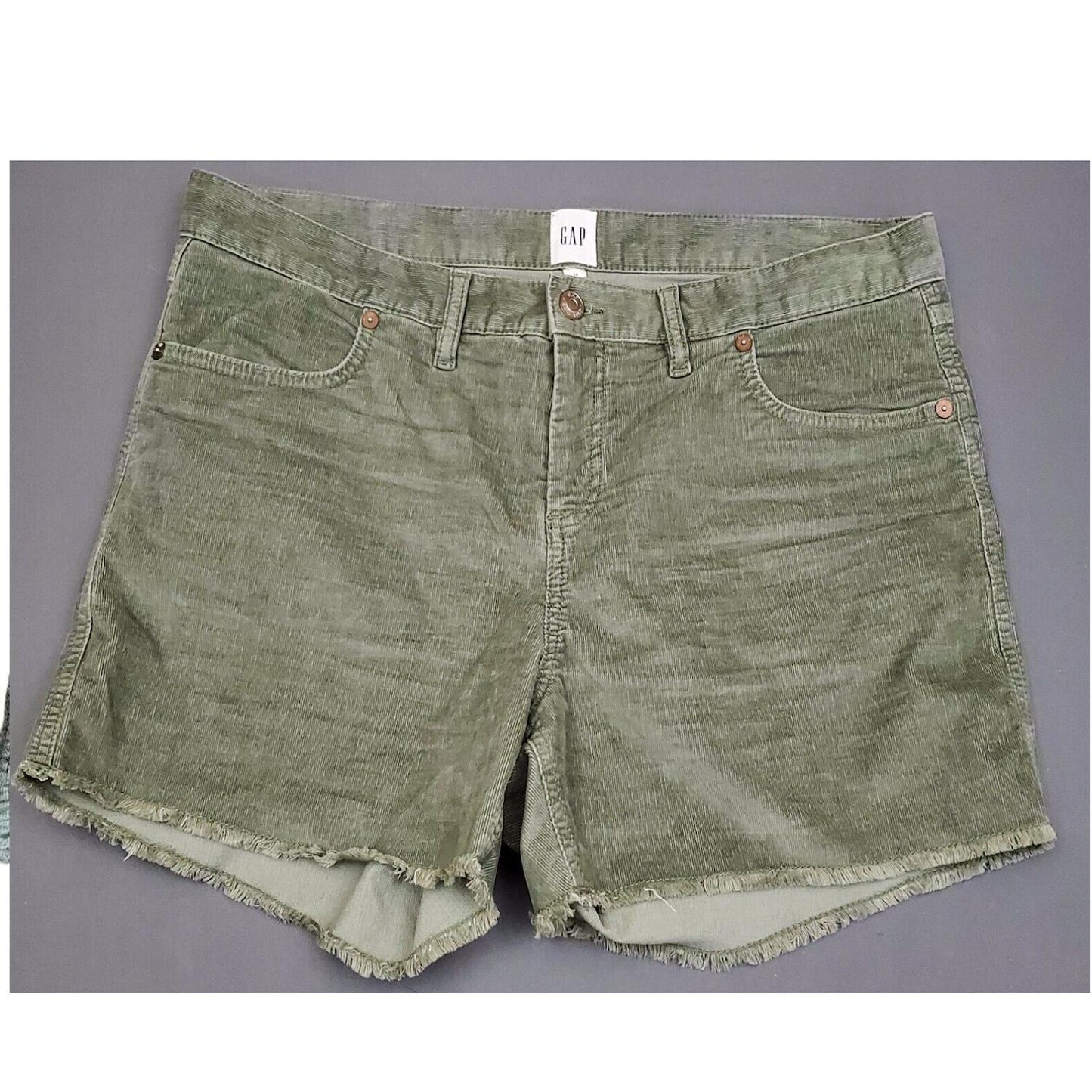 GAP Women's Super Soft 3.5" Inseam Corduroy Shorts w/ Raw Edge Hem