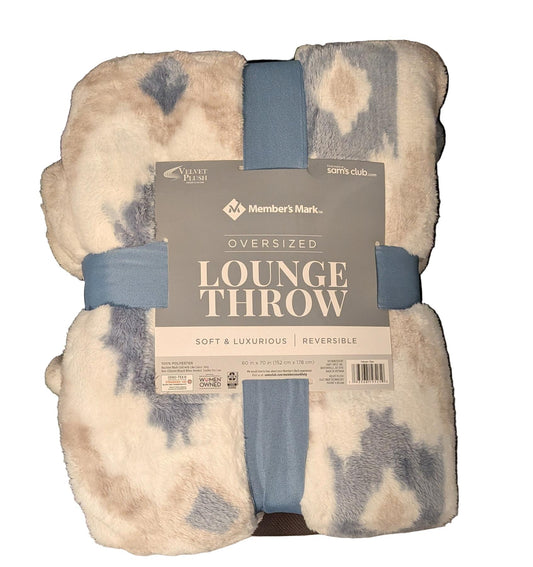 Member's Mark Oversized Lounge Throw Blanket, 60" x 70", Haven Geo