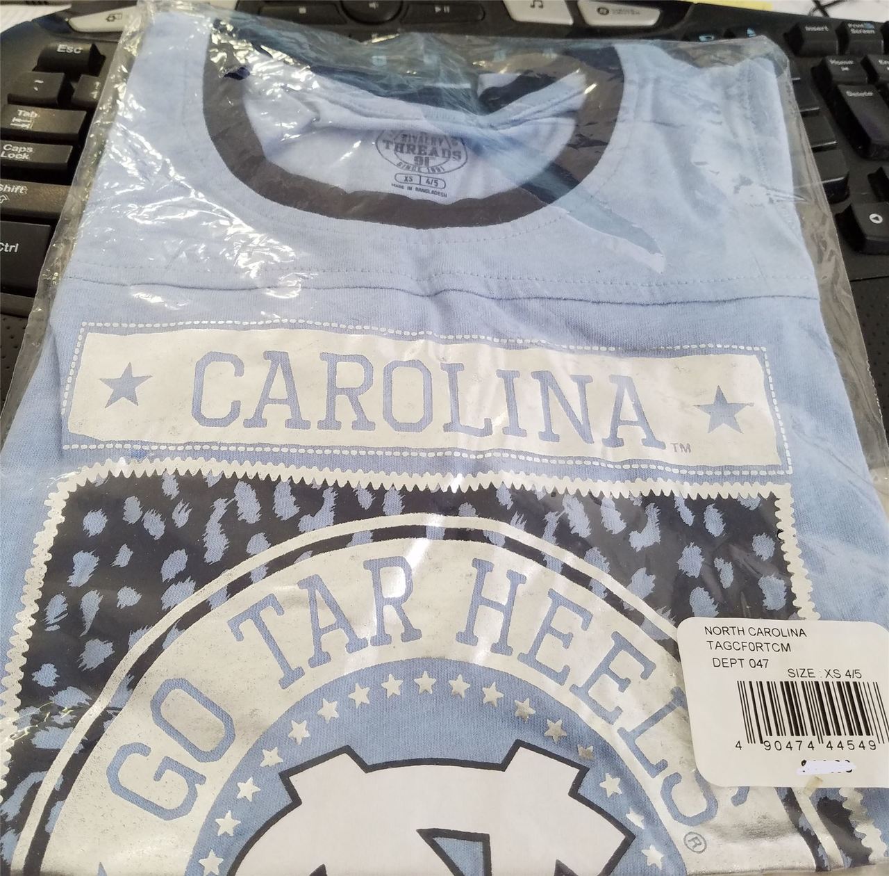 North Carolina Tar Heels Girls XS 4/5 T-Shirt NCAA Brand New