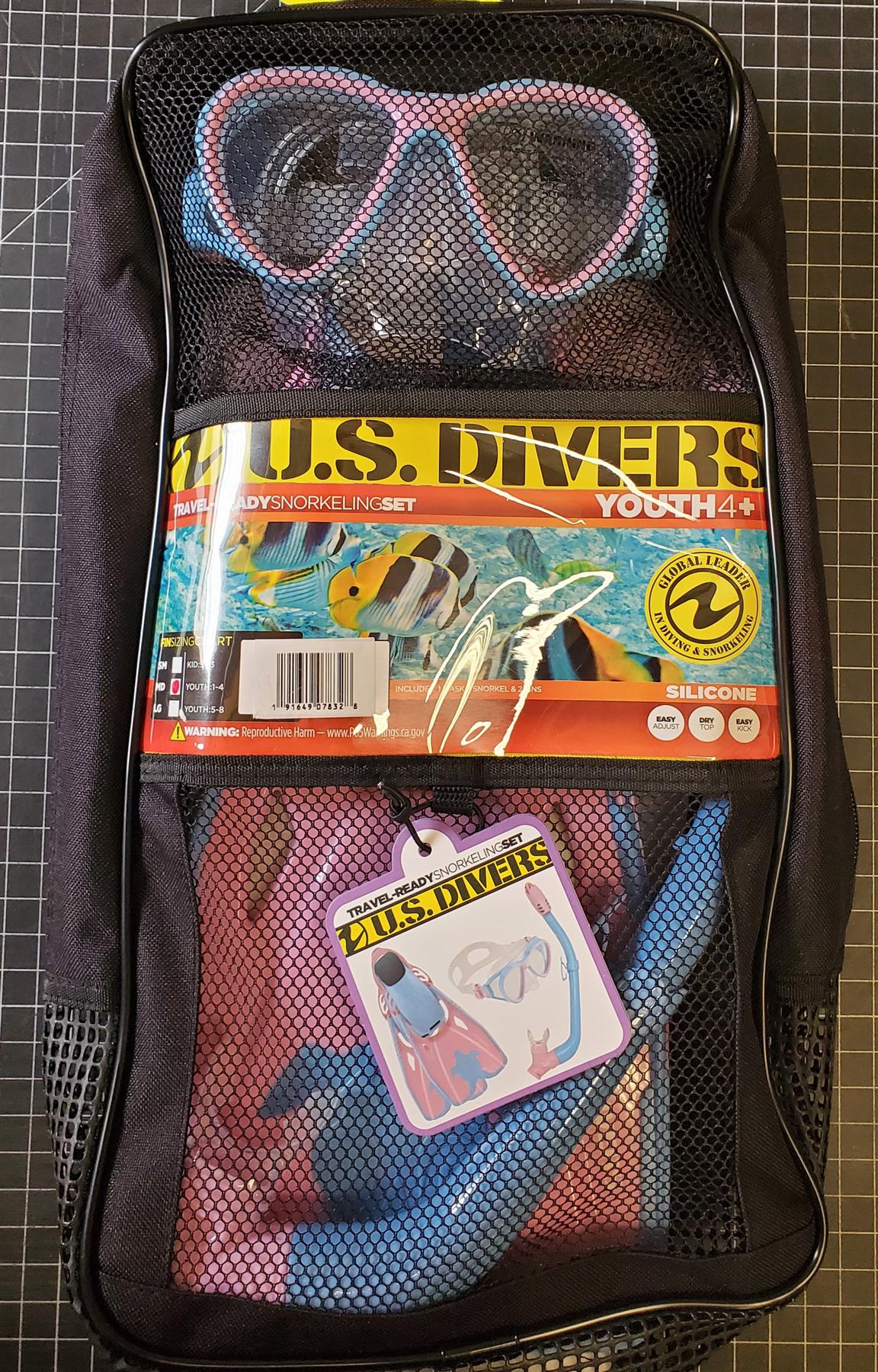 US Divers Junior Premium Travel Ready Snorkel Set Youth Size Medium Pink