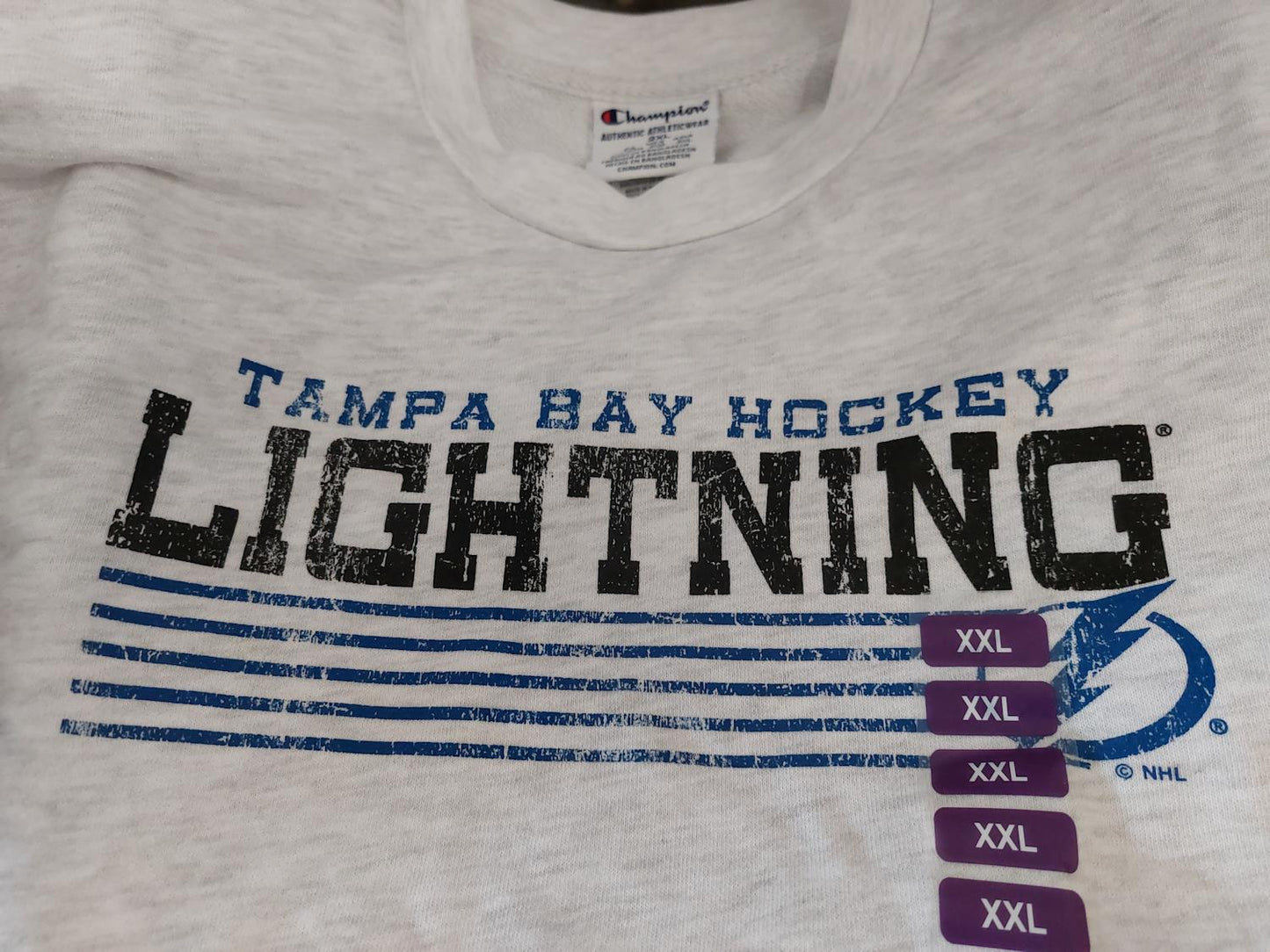 Champion NHL Tampa Bay Lightning Mens Crewneck Fleece Sweatshirt